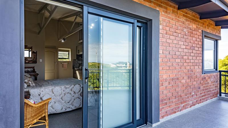 3 Bedroom Property for Sale in Outeniqua Strand Western Cape